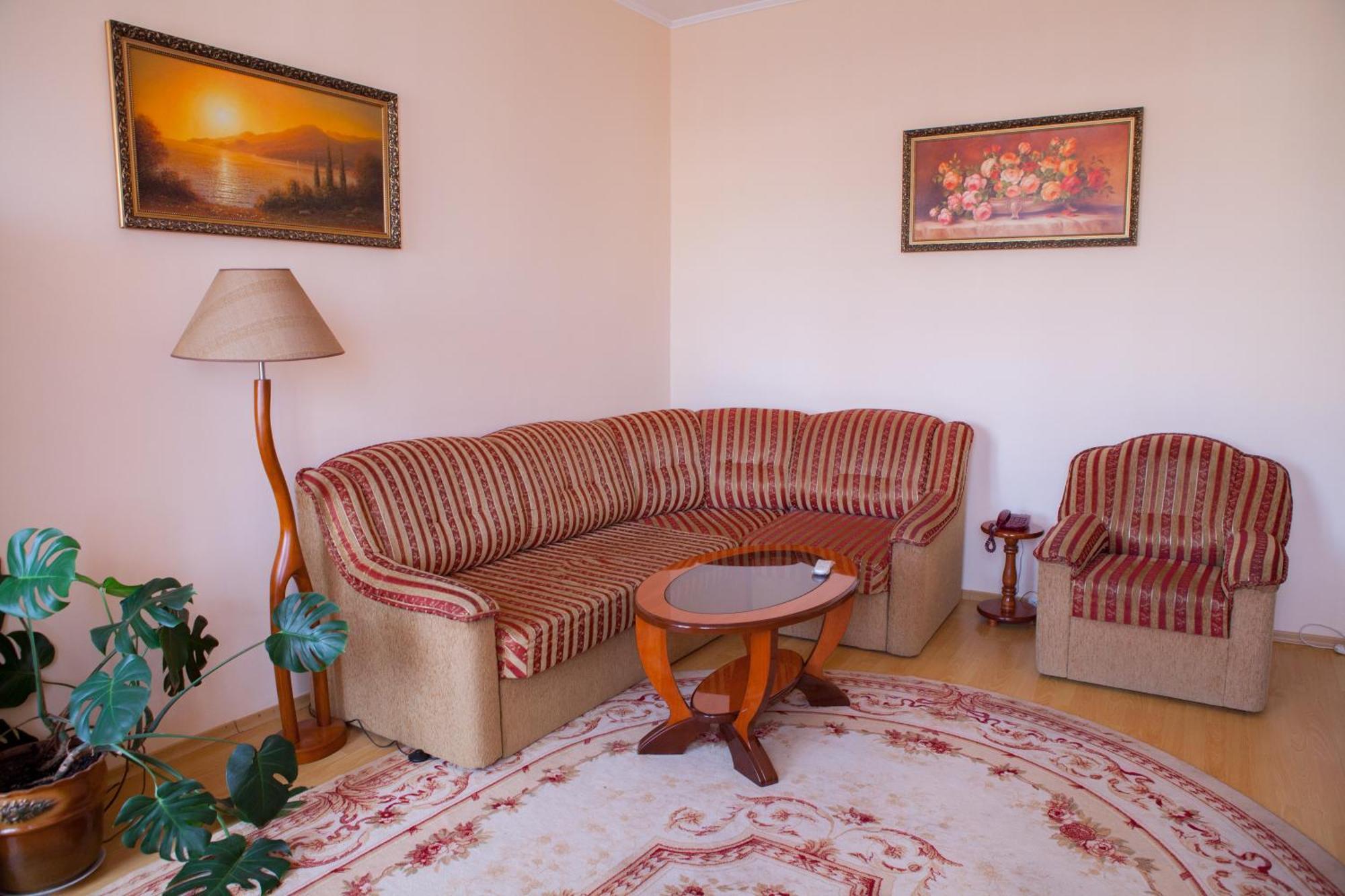 Hotel Vinnytsia Sawoy エクステリア 写真